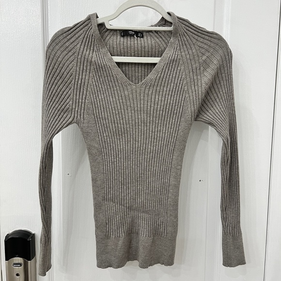 Mango Knit Top in Light Grey - Picture 1 of 3